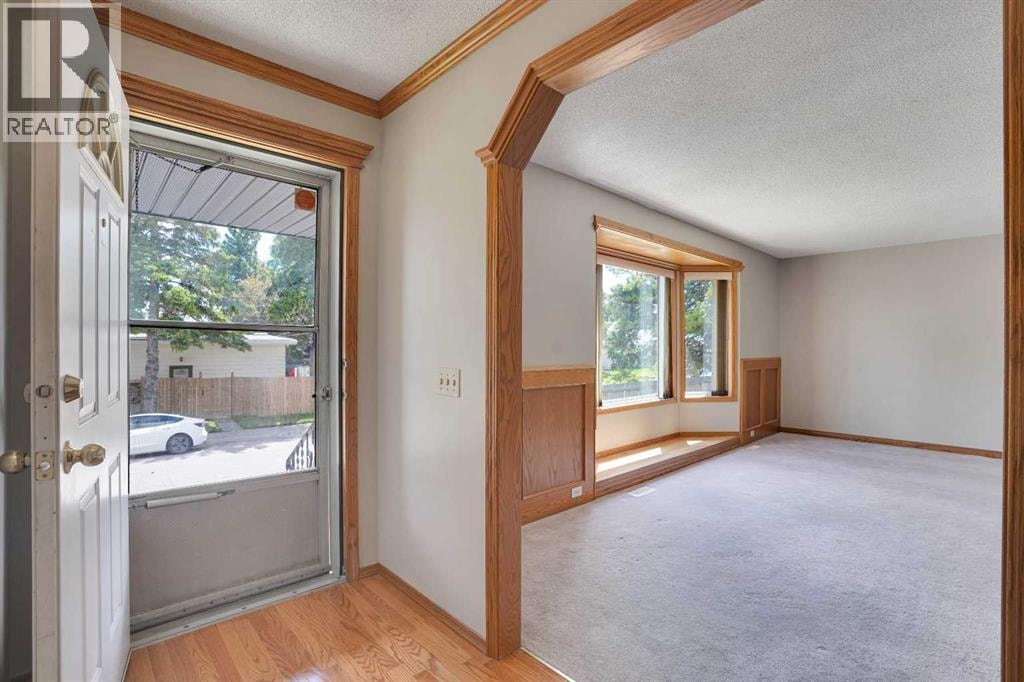 4732 Marbury Place NE — photo 3