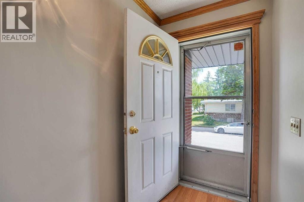 4732 Marbury Place NE — photo 2