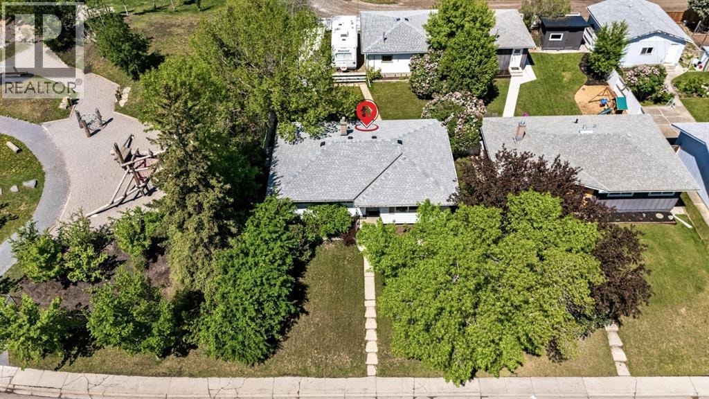 1032 89 Avenue SW — photo 25