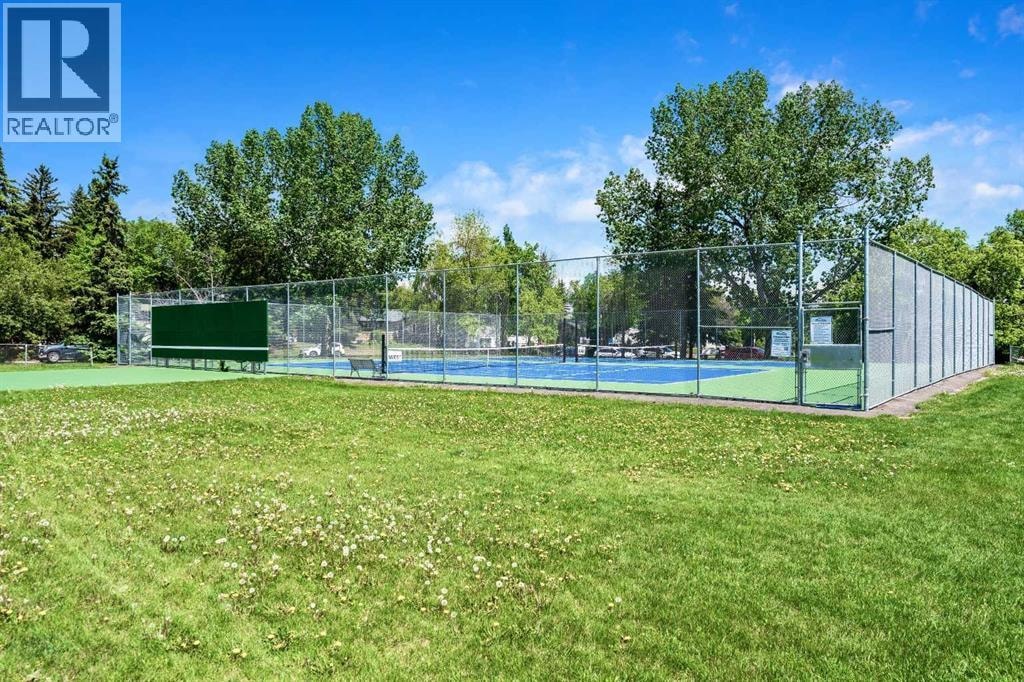 1032 89 Avenue SW — photo 33
