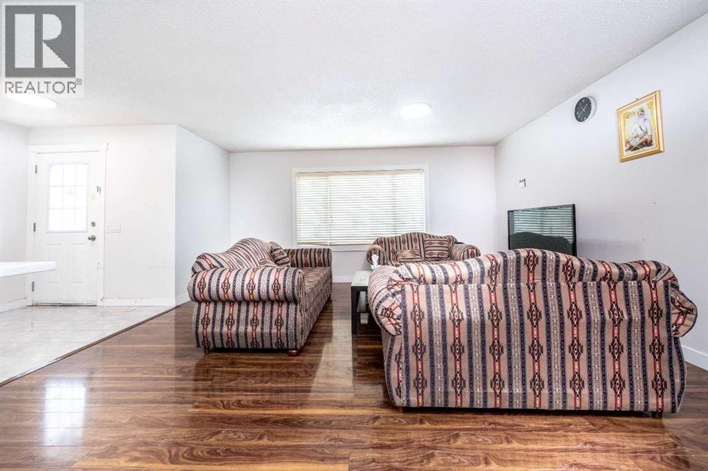 72 Faldale Close NE — photo 12