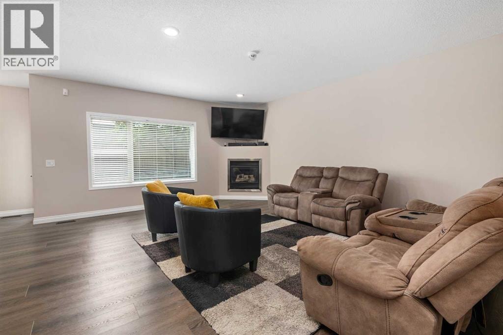 60 Chapala Square SE — photo 3