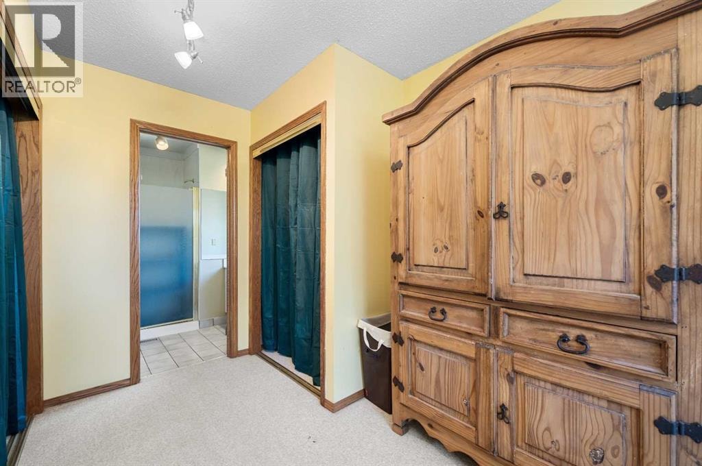 243003 BOUNDARY Road — photo 26