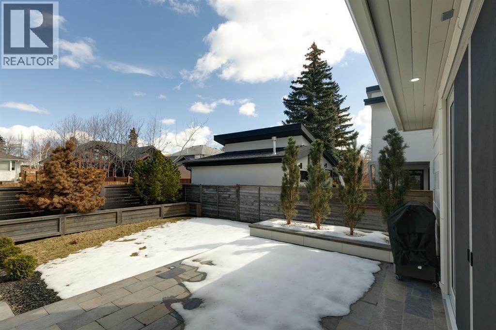 2908 Toronto Crescent NW — photo 40