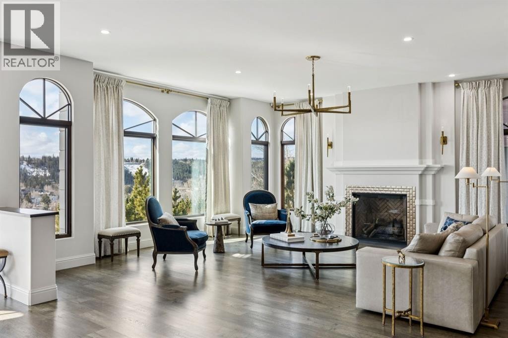 2908 Toronto Crescent NW — photo 4
