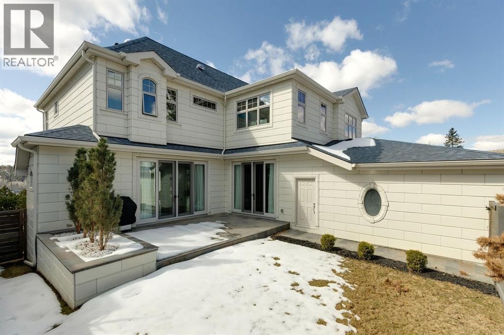 2908 Toronto Crescent NW — photo 39