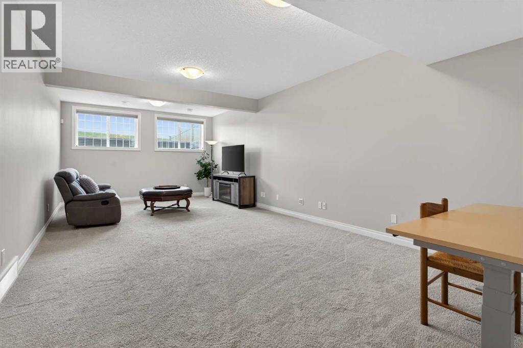 73 Rockyvale Green NW — photo 37