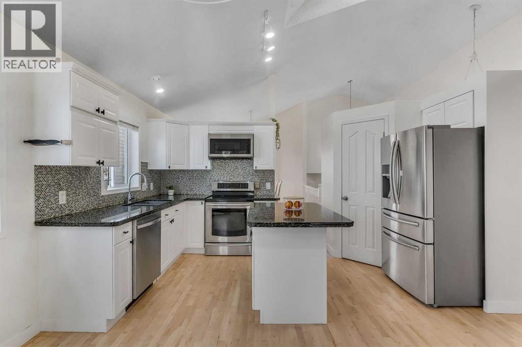 44 Douglas Glen Crescent SE — photo 15
