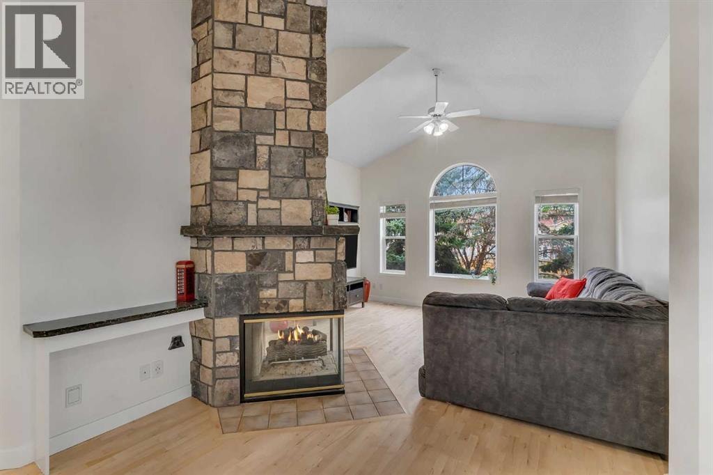 44 Douglas Glen Crescent SE — photo 11