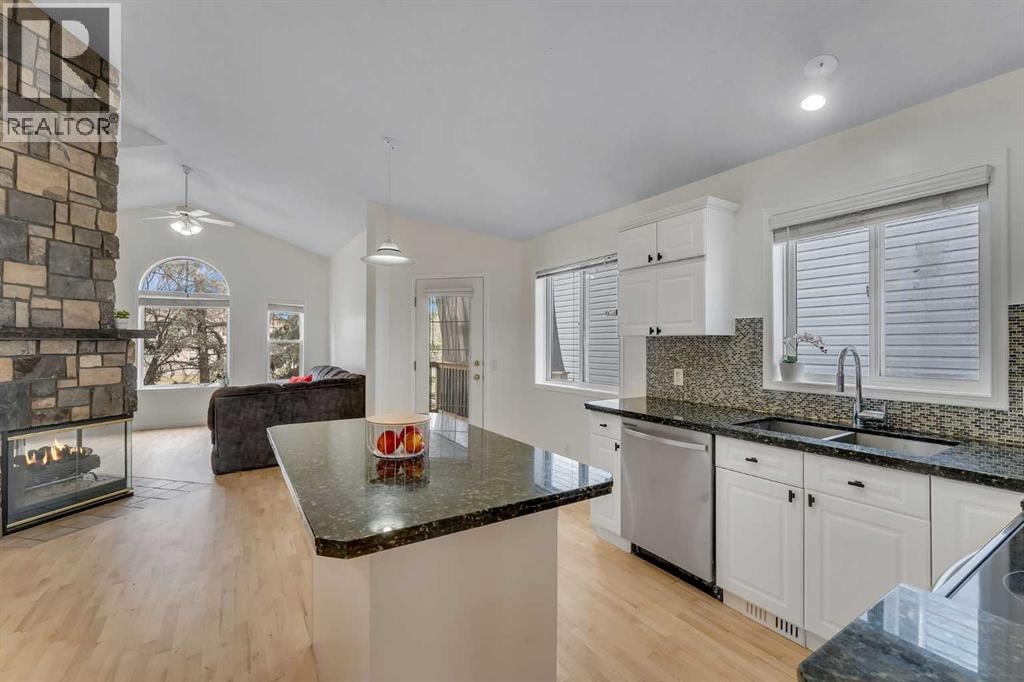 44 Douglas Glen Crescent SE — photo 18