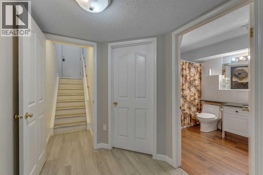 44 Douglas Glen Crescent SE — photo 32