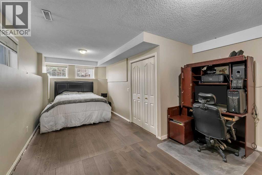 44 Douglas Glen Crescent SE — photo 41