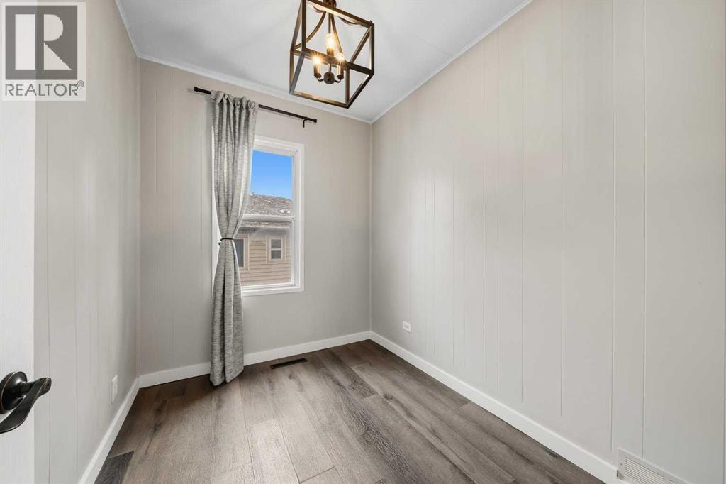 3807 1 Street NE — photo 14