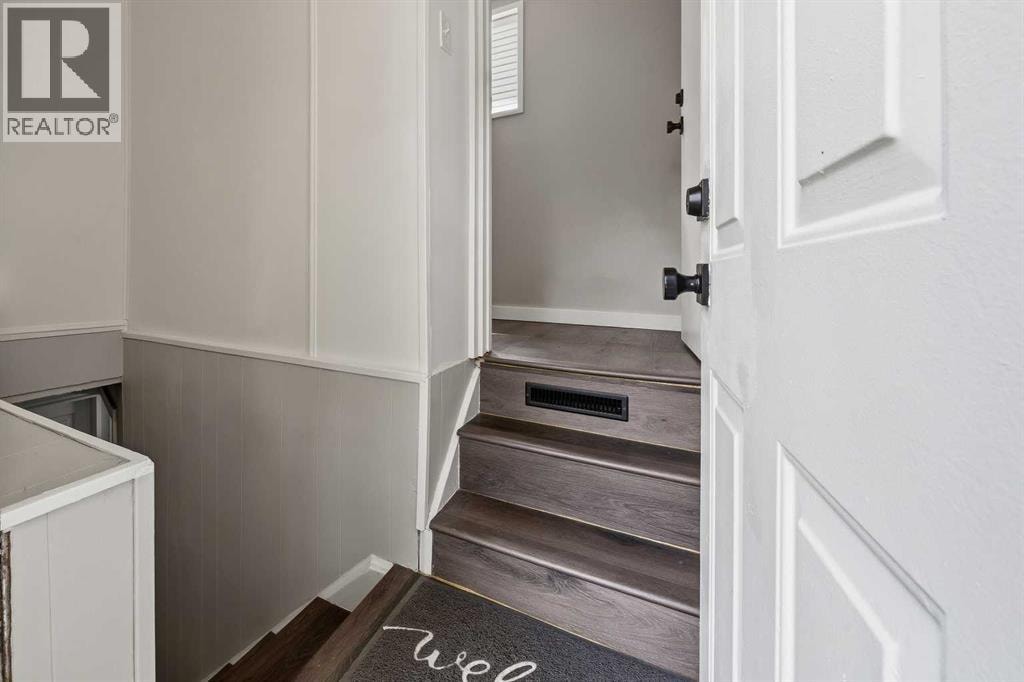 3807 1 Street NE — photo 18