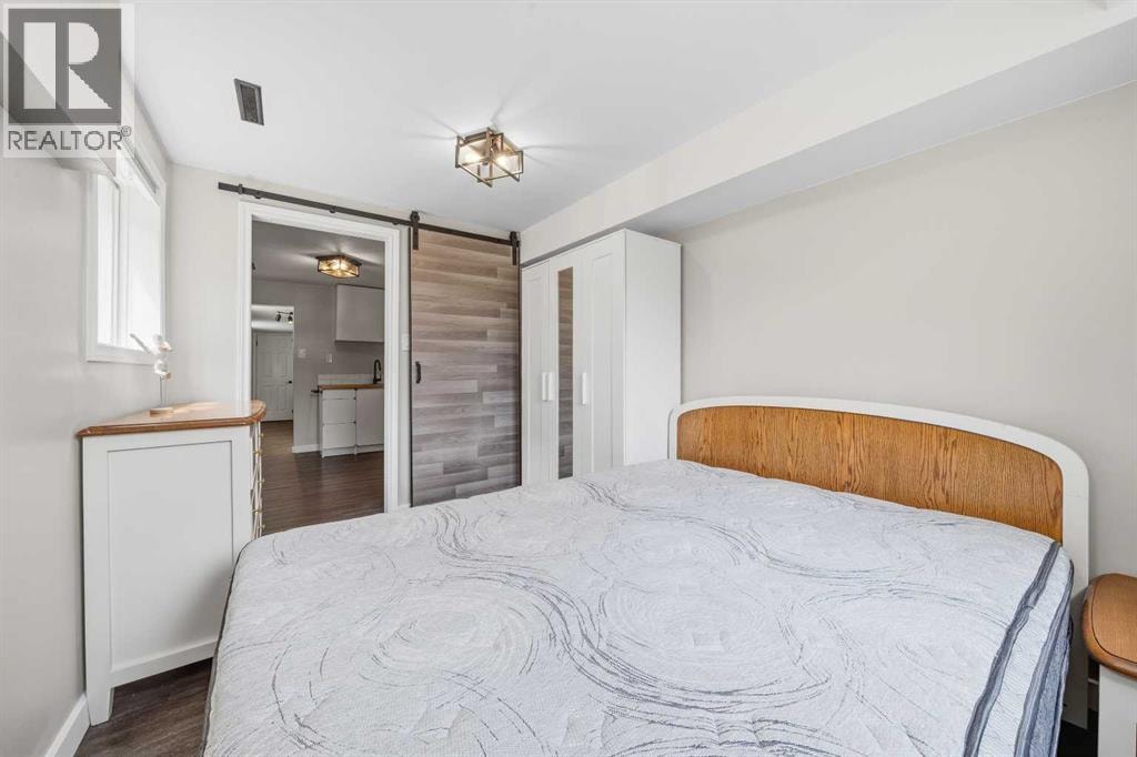 3807 1 Street NE — photo 33