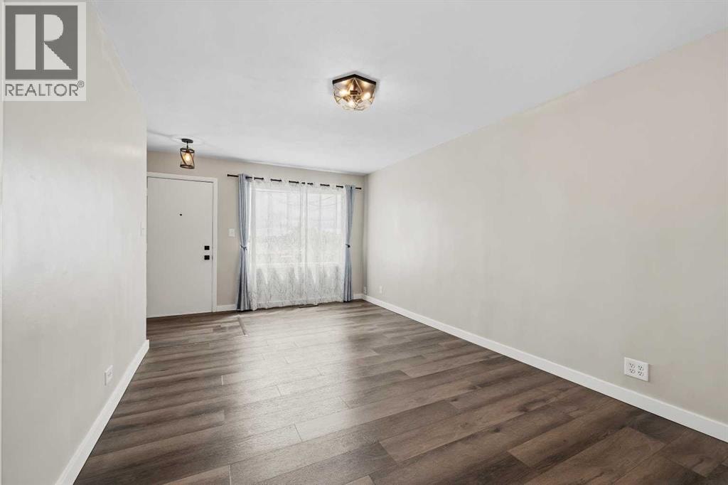 3807 1 Street NE — photo 7