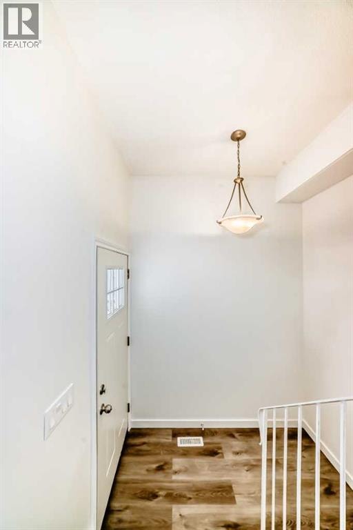 2918 Doverville Crescent SE — photo 27