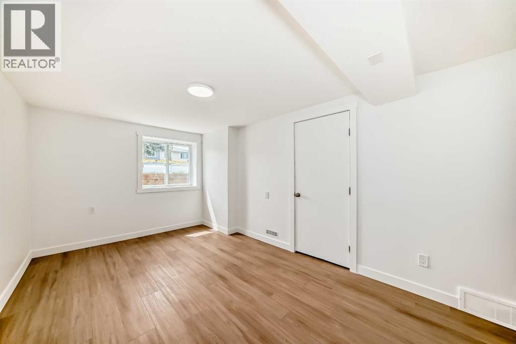 2918 Doverville Crescent SE — photo 35