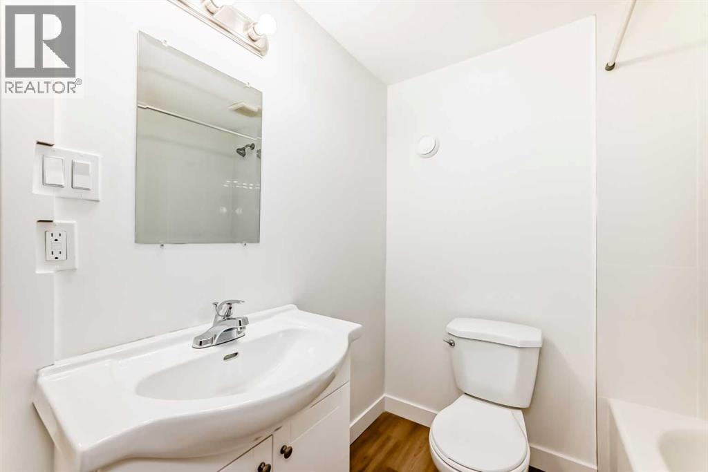 2918 Doverville Crescent SE — photo 40