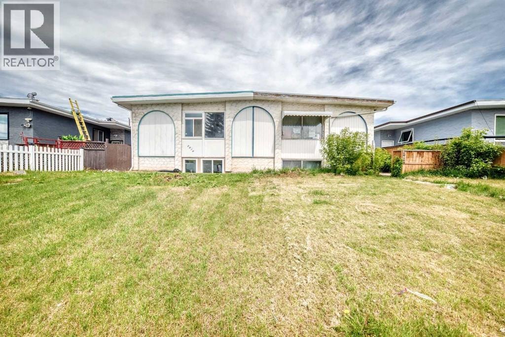 2918 Doverville Crescent SE — photo 50