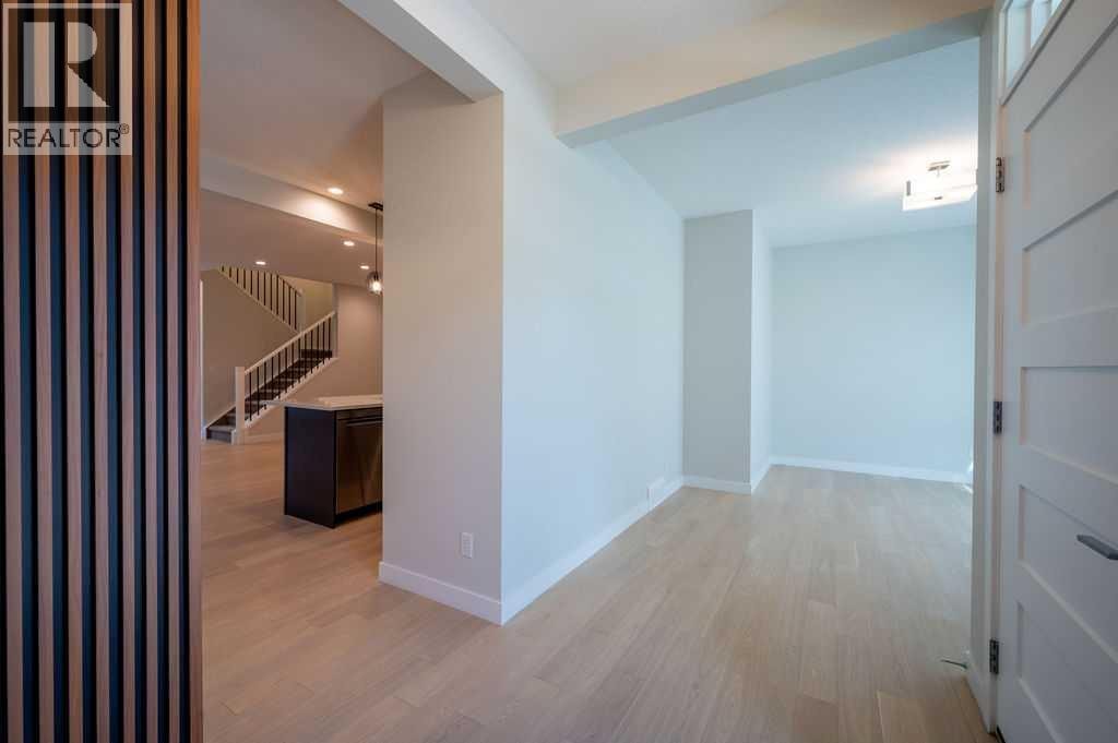 146 Alpine Drive SW — photo 7