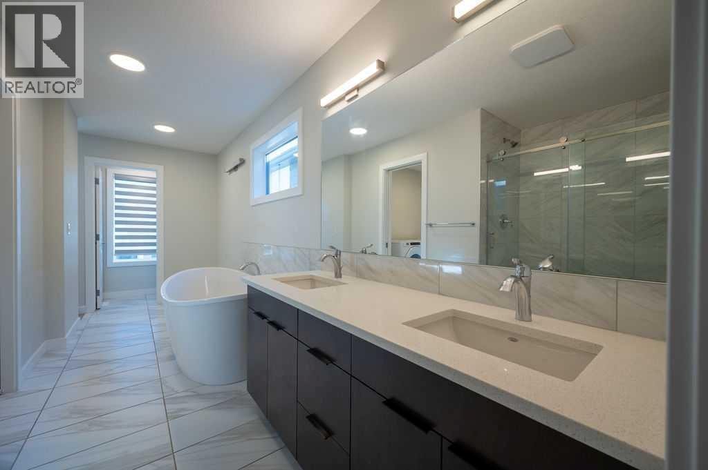 146 Alpine Drive SW — photo 28