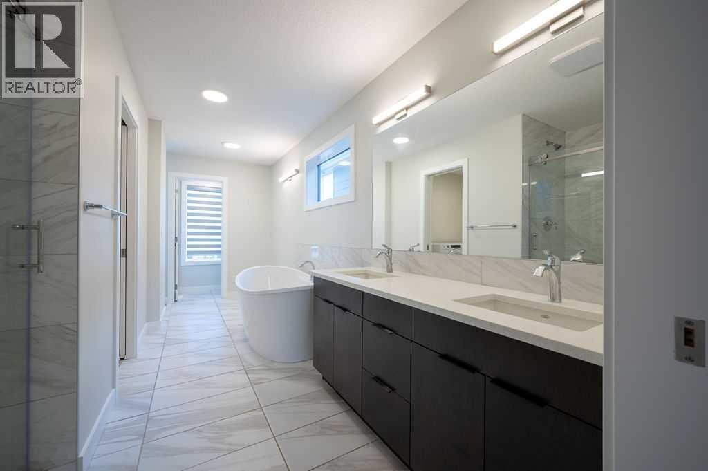 146 Alpine Drive SW — photo 41