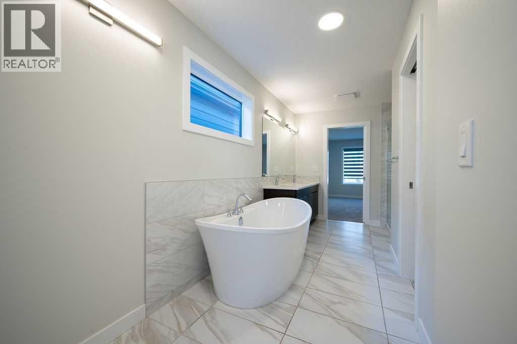 146 Alpine Drive SW — photo 44