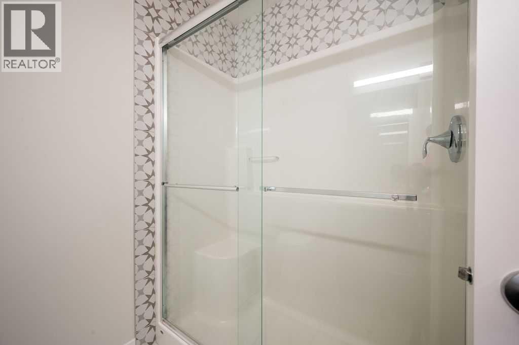 146 Alpine Drive SW — photo 36