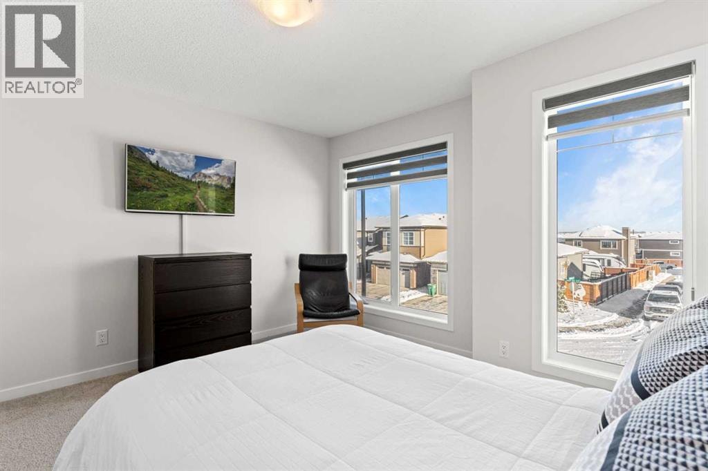 492 Chinook Gate Square SW — photo 30