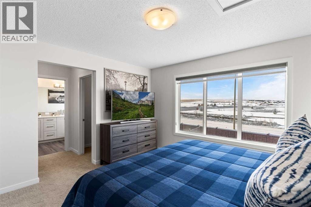 492 Chinook Gate Square SW — photo 32