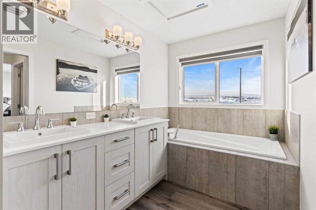 492 Chinook Gate Square SW — photo 37