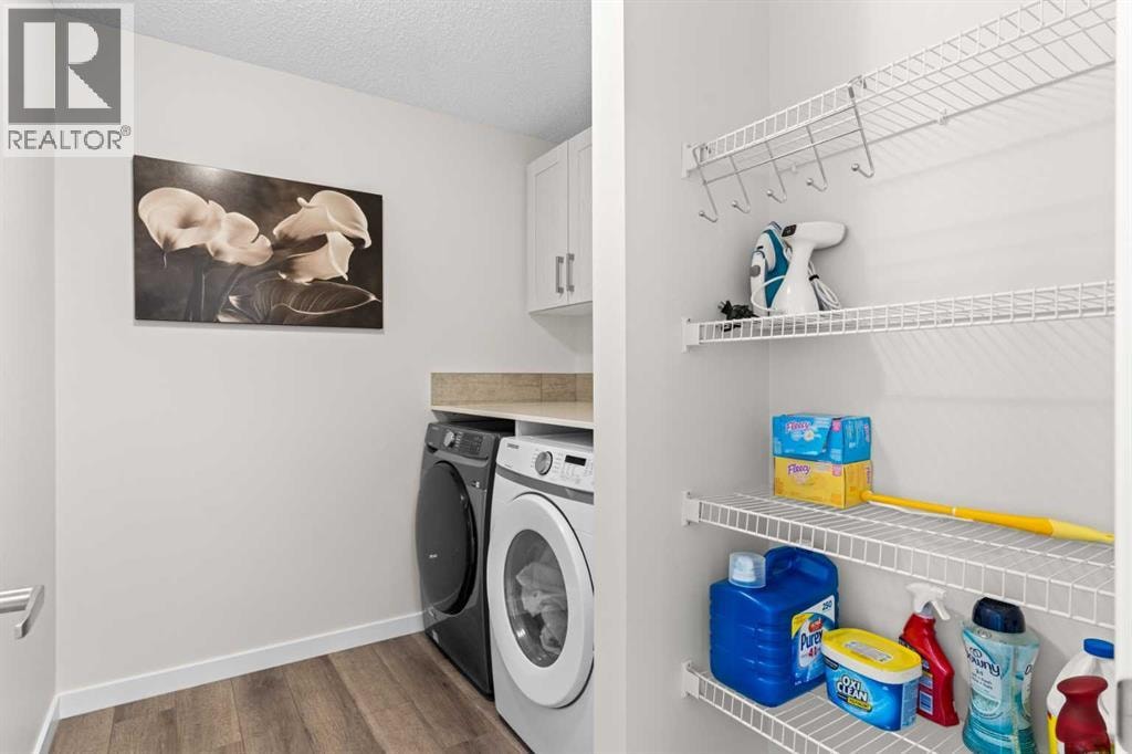 492 Chinook Gate Square SW — photo 28