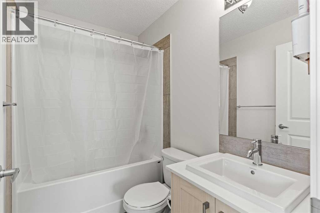 492 Chinook Gate Square SW — photo 39