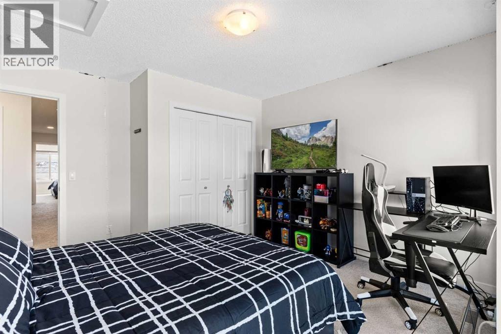 492 Chinook Gate Square SW — photo 27