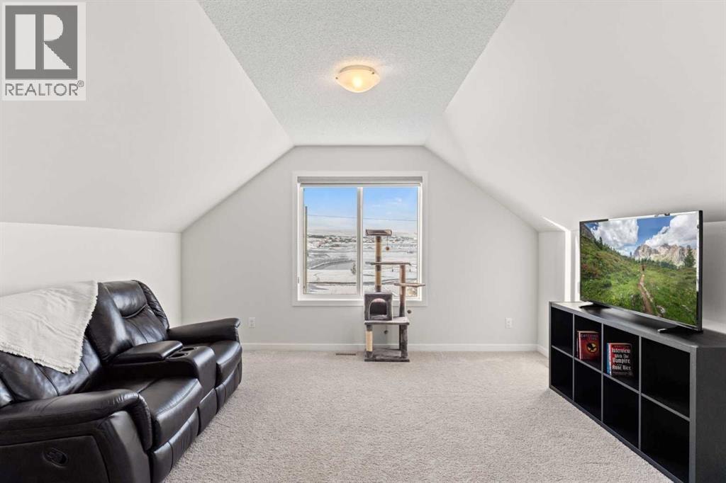 492 Chinook Gate Square SW — photo 41