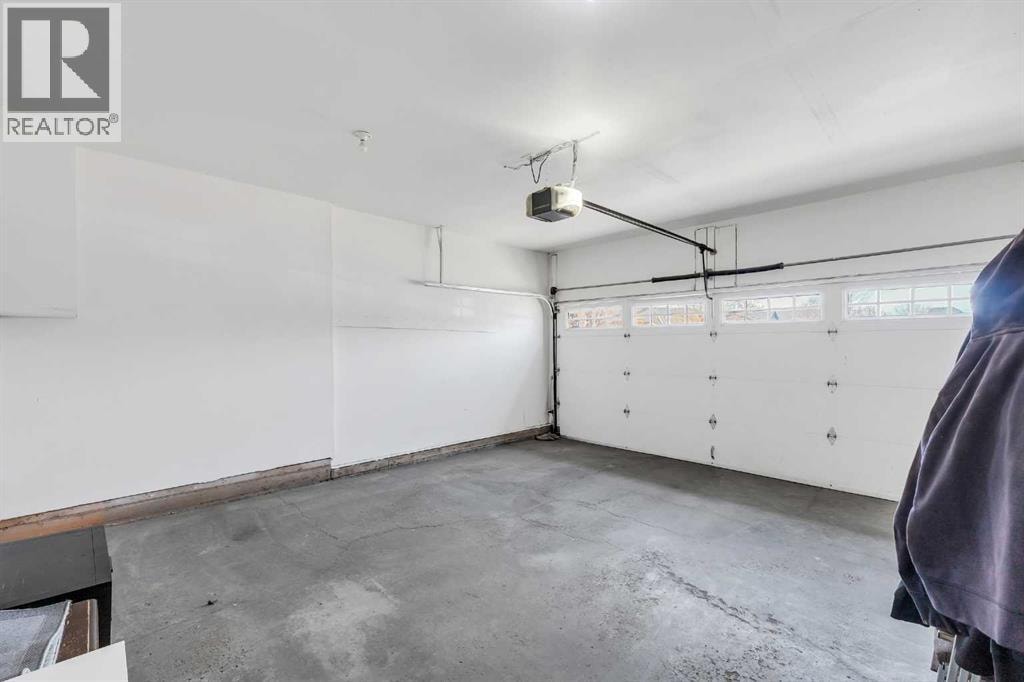 539 East Lakeview Place — photo 39