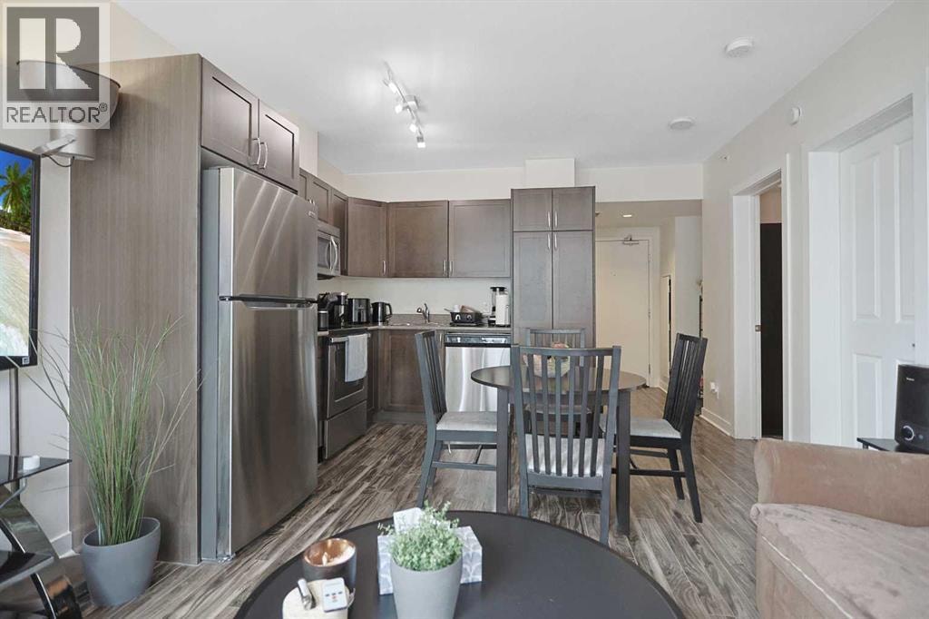 904, 10 Brentwood Common NW — photo 13