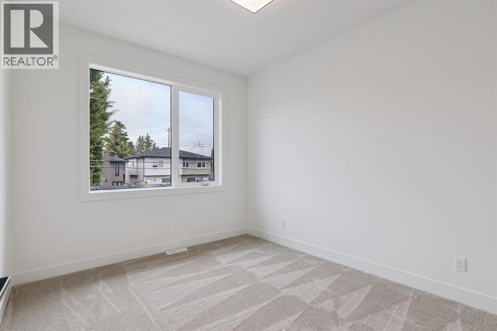 532 51 Avenue SW — photo 36