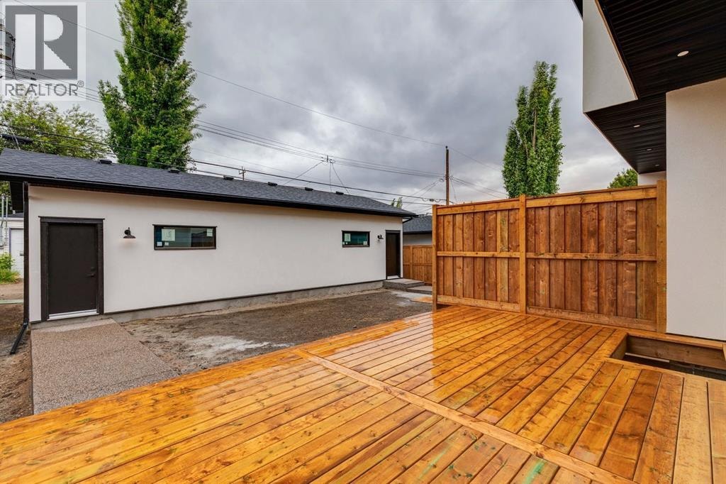 532 51 Avenue SW — photo 49