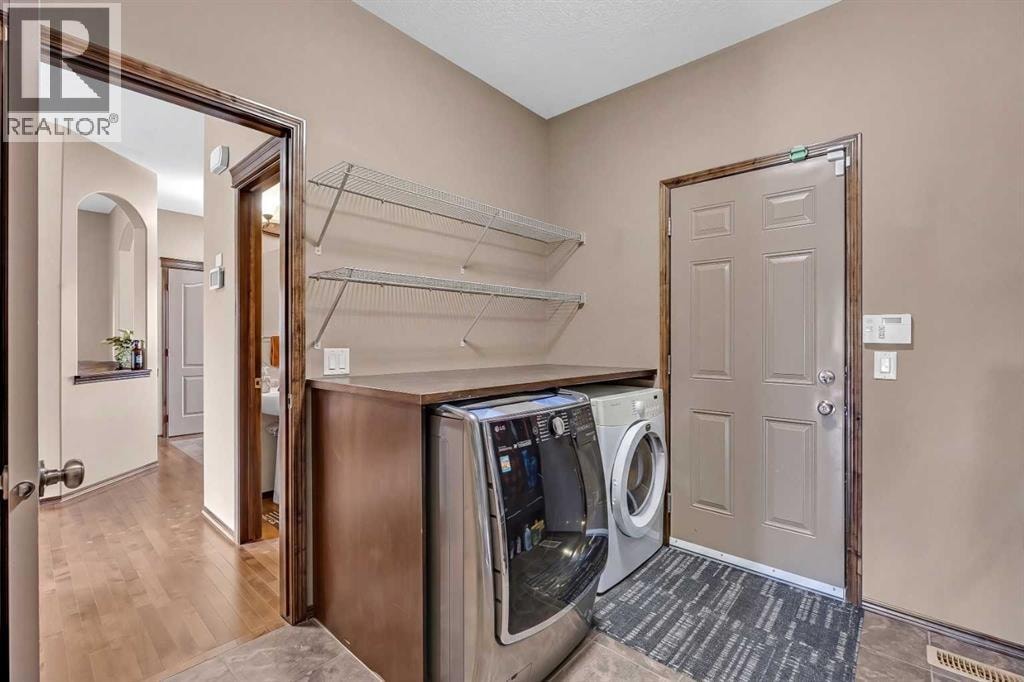 92 Everoak Close SW — photo 18