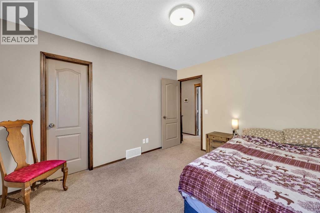 92 Everoak Close SW — photo 33