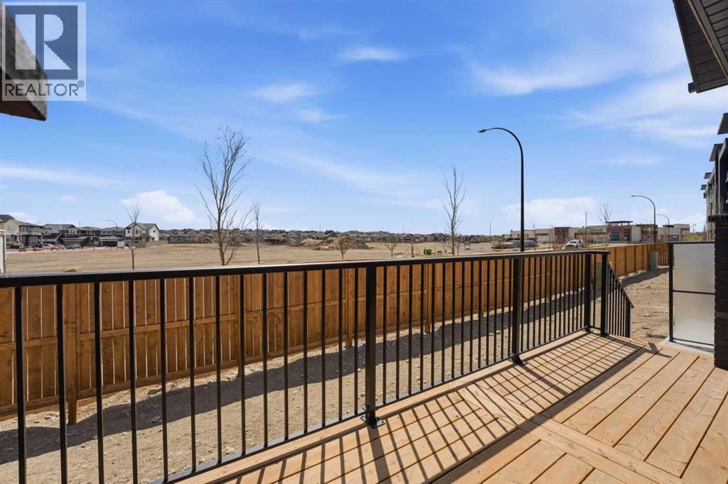 1600, 15 Coopersfield Link SW — photo 32