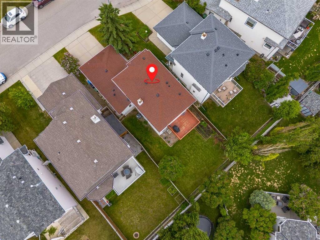 84 Hidden Spring Close NW — photo 38