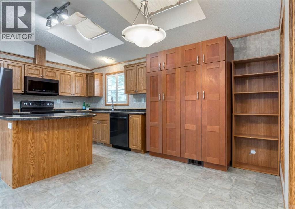 268, 99 Arbour Lake Road NW — photo 6