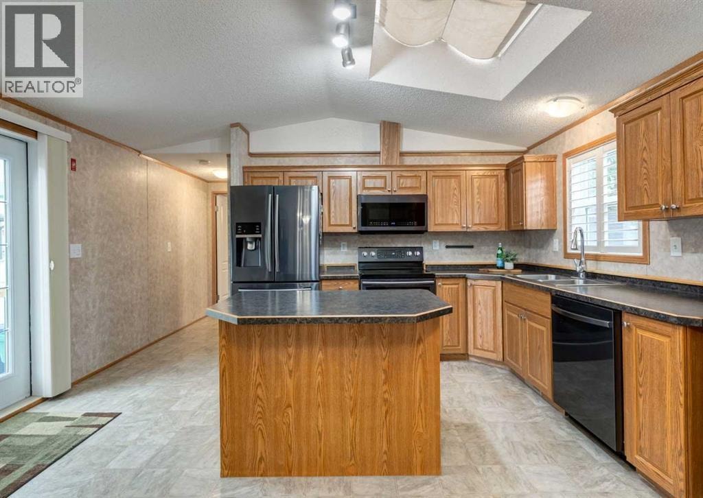 268, 99 Arbour Lake Road NW — photo 10