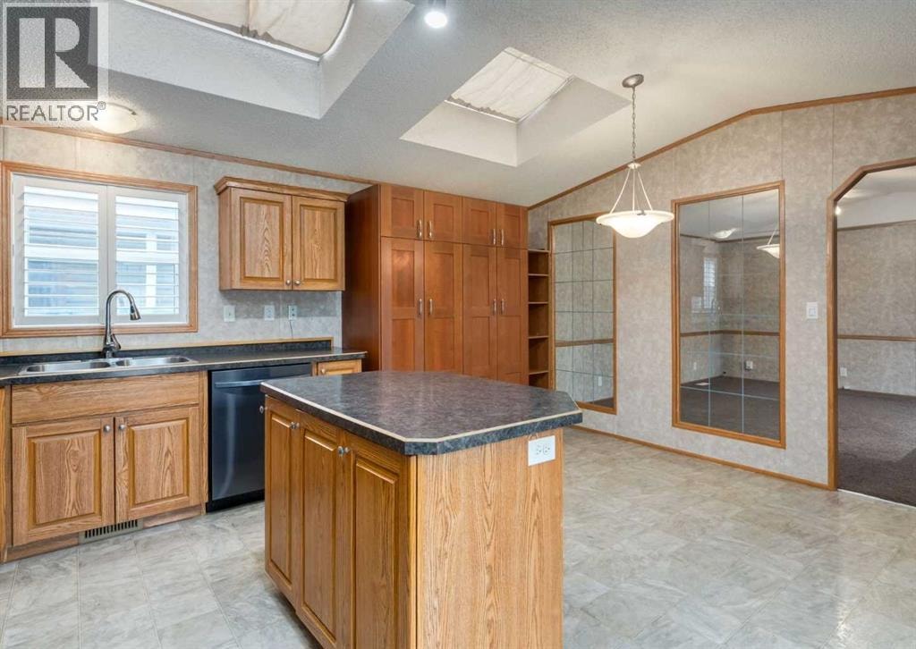268, 99 Arbour Lake Road NW — photo 12