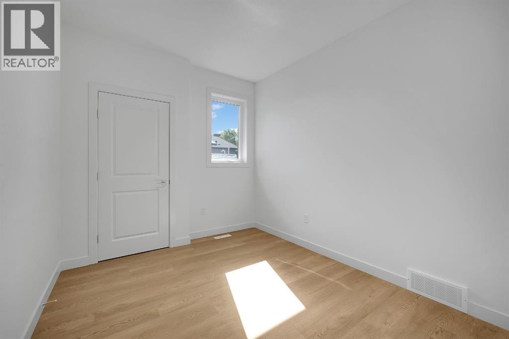 1&2, 922 17 Avenue NW — photo 15
