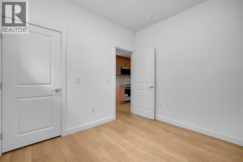 1&2, 922 17 Avenue NW — photo 23