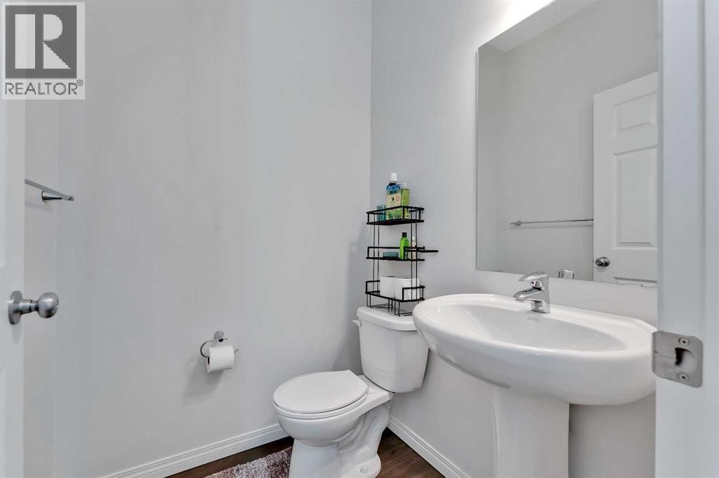 569 savanna Boulevard NE — photo 7